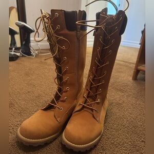 Timberland Tan Lace Up Boots Rugged Style, Brand New